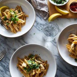 One-Pot Spicy and Creamy Chicken Pasta