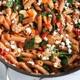 One-Pot Whole Wheat Pasta with Chicken & Spinach