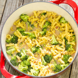 One Pot Wonder Pasta Con Broccoli Recipe