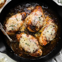 One-Skillet Cheesy French Onion Chicken