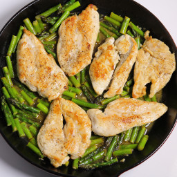 One-Skillet Lemon Chicken with Asparagus