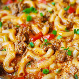 One-Skillet Mac and Cheese with Sausage and Bell Peppers