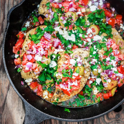 One-Skillet Mediterranean Chicken Recipe with Tomatoes and Green Olives