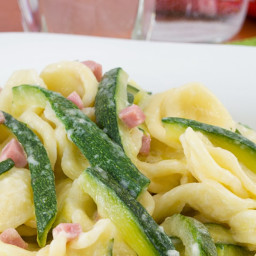 orecchiette-pasta-with-peas-ham-and-cream-1586162.jpg