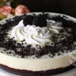 Oreo white chocolate mouse cake