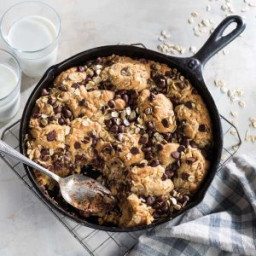 Our Best Skillet Cookie