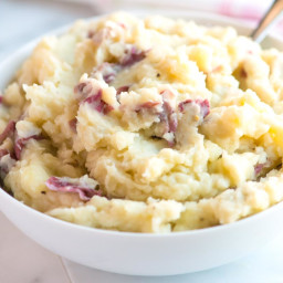 Our Favorite Homemade Mashed Potatoes Recipe