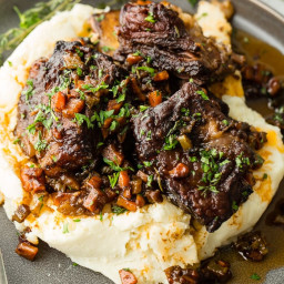 Oven Braised Short Ribs [+ Video]
