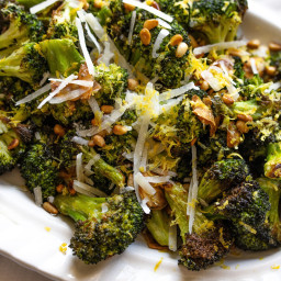 Oven-roasted Broccoli with Lemon and Garlic