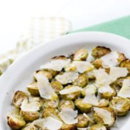 Oven-roasted Brussels sprouts with parmesan cheese