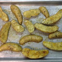 oven-roasted-fingerling-potatoes-wi-8.jpg