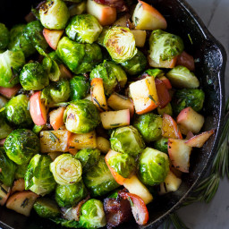 Paleo Roasted Brussels Sprouts with Bacon and Apples {Whole30}