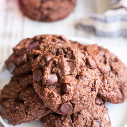 Paleo Vegan Double Chocolate Chip Cookies