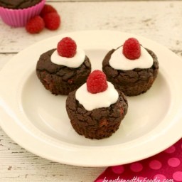 Paleo Chocolate Raspberry Cupcakes with Vanilla Cream Frosting