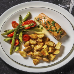 Pan-Fried Salmon with Asparagus, New Potatoes and Chive Butter Sauce