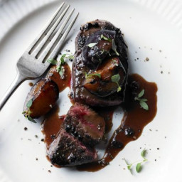 Pan-fried venison with sloe gin and plum sauce