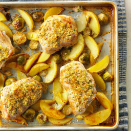 Pan-Roasted Pork Chops and Potatoes Recipe