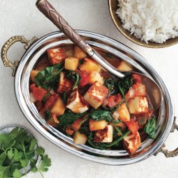 Paneer curry with potatoes and spinach
