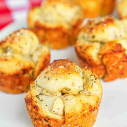 Parmesan Garlic Monkey Bread Muffins