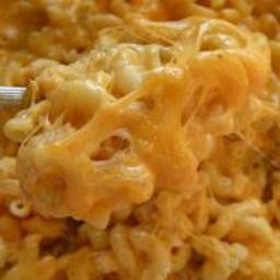 PARTY SIZE BAKED MACARONI AND CHEESE