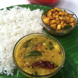 Paruppu Kuzhambu Recipe | Easy Dal Curry Recipe