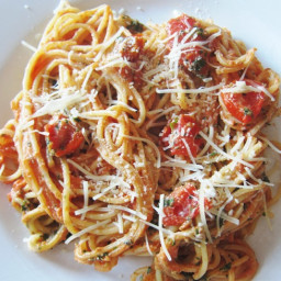pasta-recipe-with-cherry-tomatoes-and-ricotta-cheese-1634157.jpg