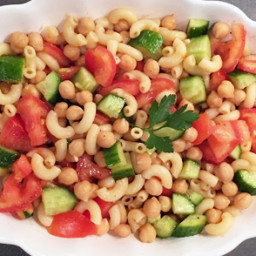 Pasta Salad With Cucumbers And Tomatoes