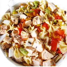 Pasta Salad with Grilled Chicken and Veggies
