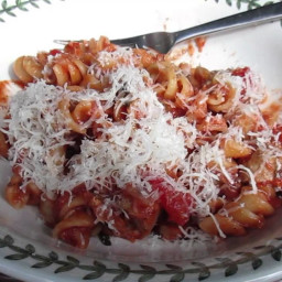 pasta-w-tomato-sausage-sauce-40613d.jpg