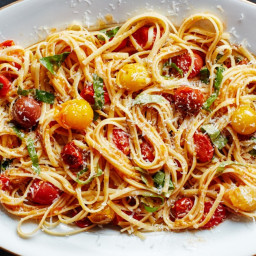 Pasta With 15-Minute Burst Cherry Tomato Sauce recipe | Epicurious.com