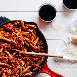 Pasta With 15-Minute Meat Sauce