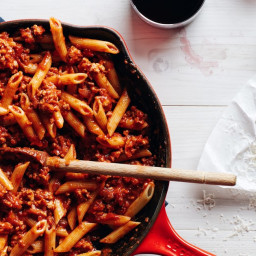 Pasta With 15-Minute Meat Sauce