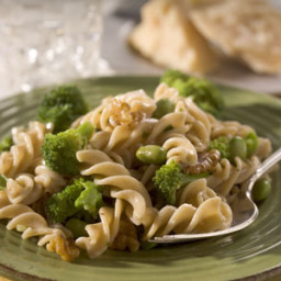 Pasta with Broccoli, Edamame and Walnuts