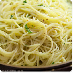 PASTA WITH GARLIC AND OLIVE OIL