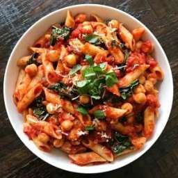 Pasta with Kale, Chickpeas and a Spicy Pomodoro Sauce