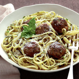 Pasta With Meatballs and Herb Sauce