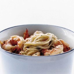 pasta-with-shrimp-tomato-and-arugula-1183128.jpg