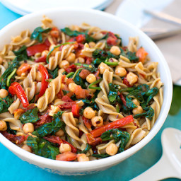 Pasta with Spinach, Chickpeas, and Sun-Dried Tomatoes