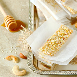 Pasteli {Greek Sesame, Nuts and Honey Bars}