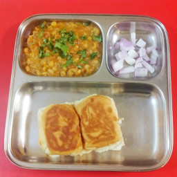 Pav Bhaji loaded with veggies but without potatoes #HealthyeatsDay 