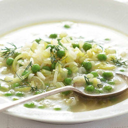 Pea, dill and rice soup