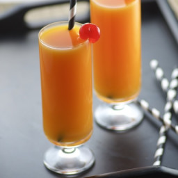 Peach Paradise Cocktail