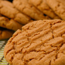 Peanut-BETTER Gingersnap Cookies