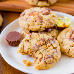 Peanut Buter Cup Oatmeal Cookies
