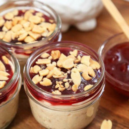 PEANUT BUTTER AND JELLY YOGURT CUPS