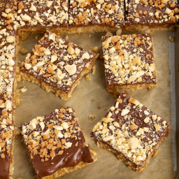 Peanut Butter, Chocolate, and Oat Cereal Bars