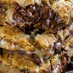 Peanut Butter Cup Gooey Cookie Bars