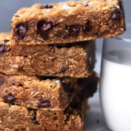 Peanut Butter Oatmeal Chocolate Chip Cookie Bars