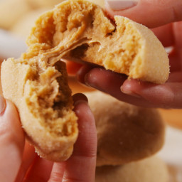 peanut-butter-stuffed-cookies-2001392.jpg