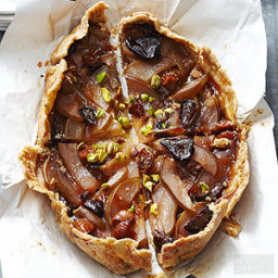 Pear-Fig Pie with White Cheddar Crust